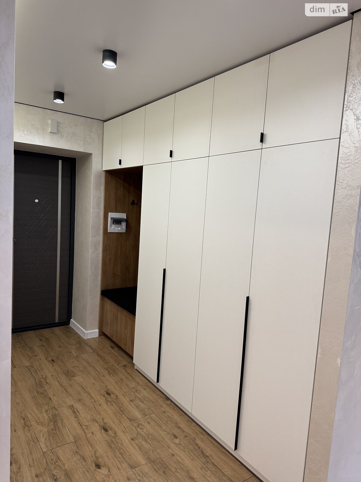 Продаж однокімнатної квартири в Тернополі, на вул. Іллєнка 3В, кв. 188, район Бам фото 1 Продаж однокімнатної квартири в Тернополі, на вул. Іллєнка 3В, кв. 188, район Бам фото 1