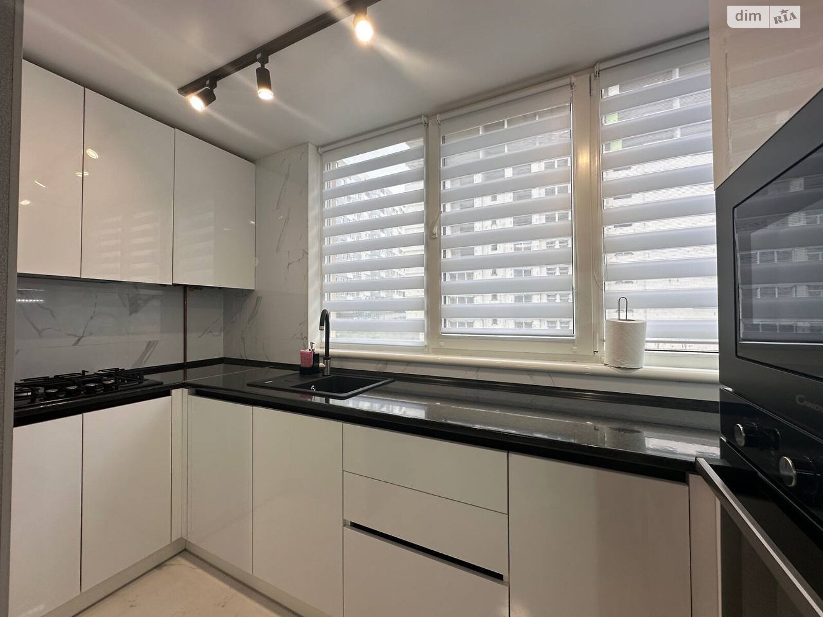 Продаж однокімнатної квартири в Тернополі, на вул. Іллєнка 3В, район Північний фото 1 Продаж однокімнатної квартири в Тернополі, на вул. Іллєнка 3В, район Північний фото 1