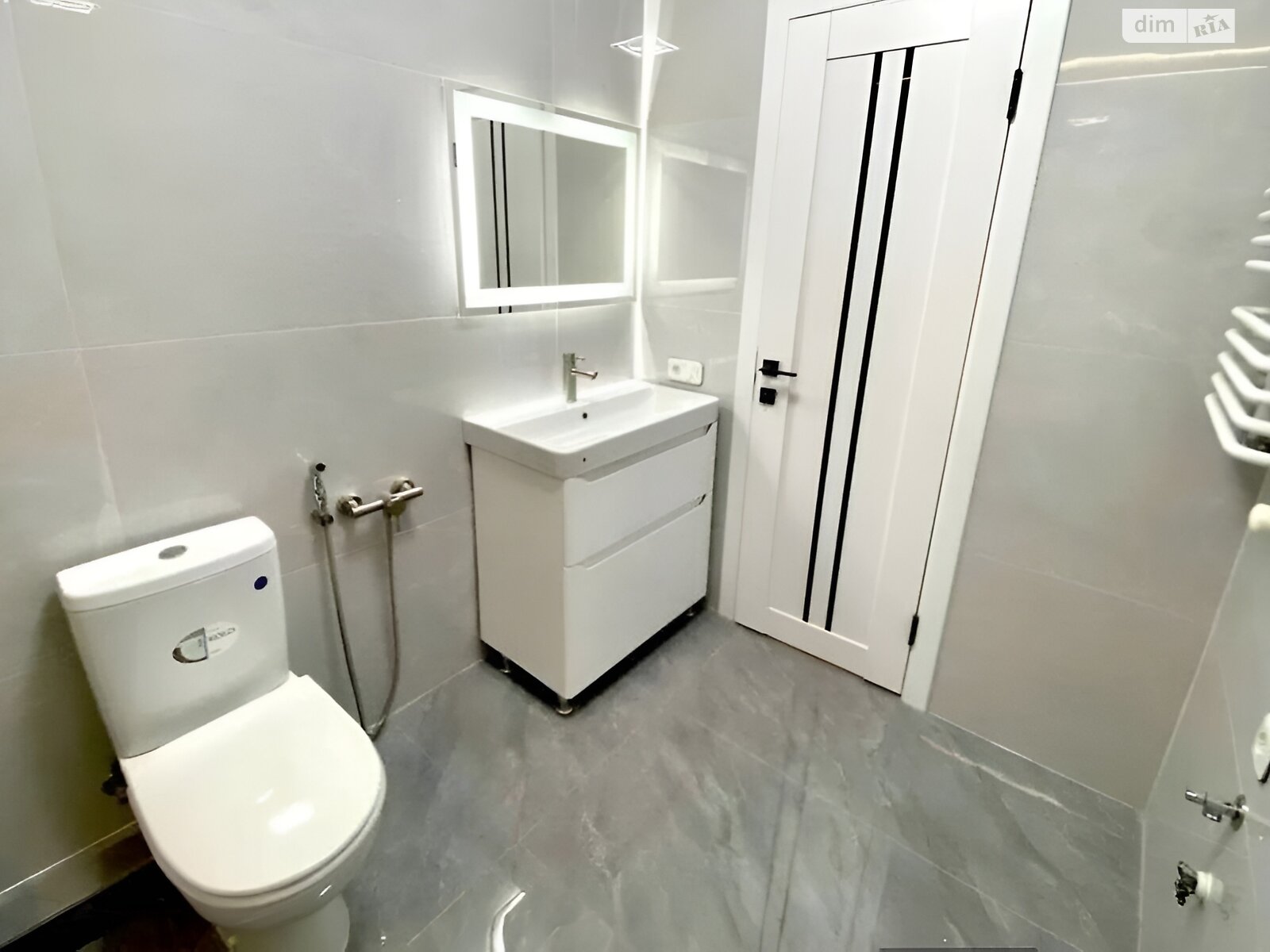 Продаж трикімнатної квартири в Тернополі, на вул. Київська, район Північний фото 1 Продаж трикімнатної квартири в Тернополі, на вул. Київська, район Північний фото 1