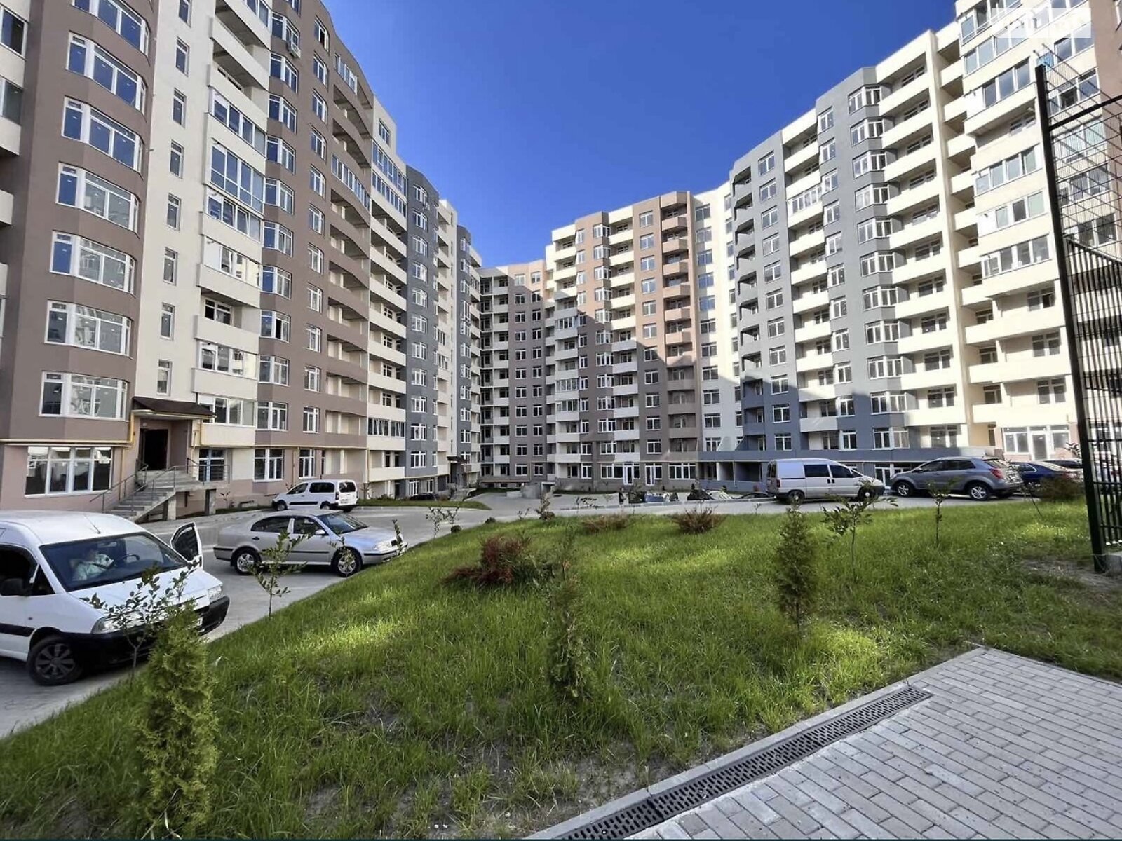 Продаж двокімнатної квартири в Тернополі, на вул. Київська 9Г, район Північний фото 1 Продаж двокімнатної квартири в Тернополі, на вул. Київська 9Г, район Північний фото 1