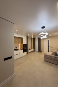 Продаж двокімнатної квартири в Тернополі, на вул. Київська 9Д, район Бам фото 2