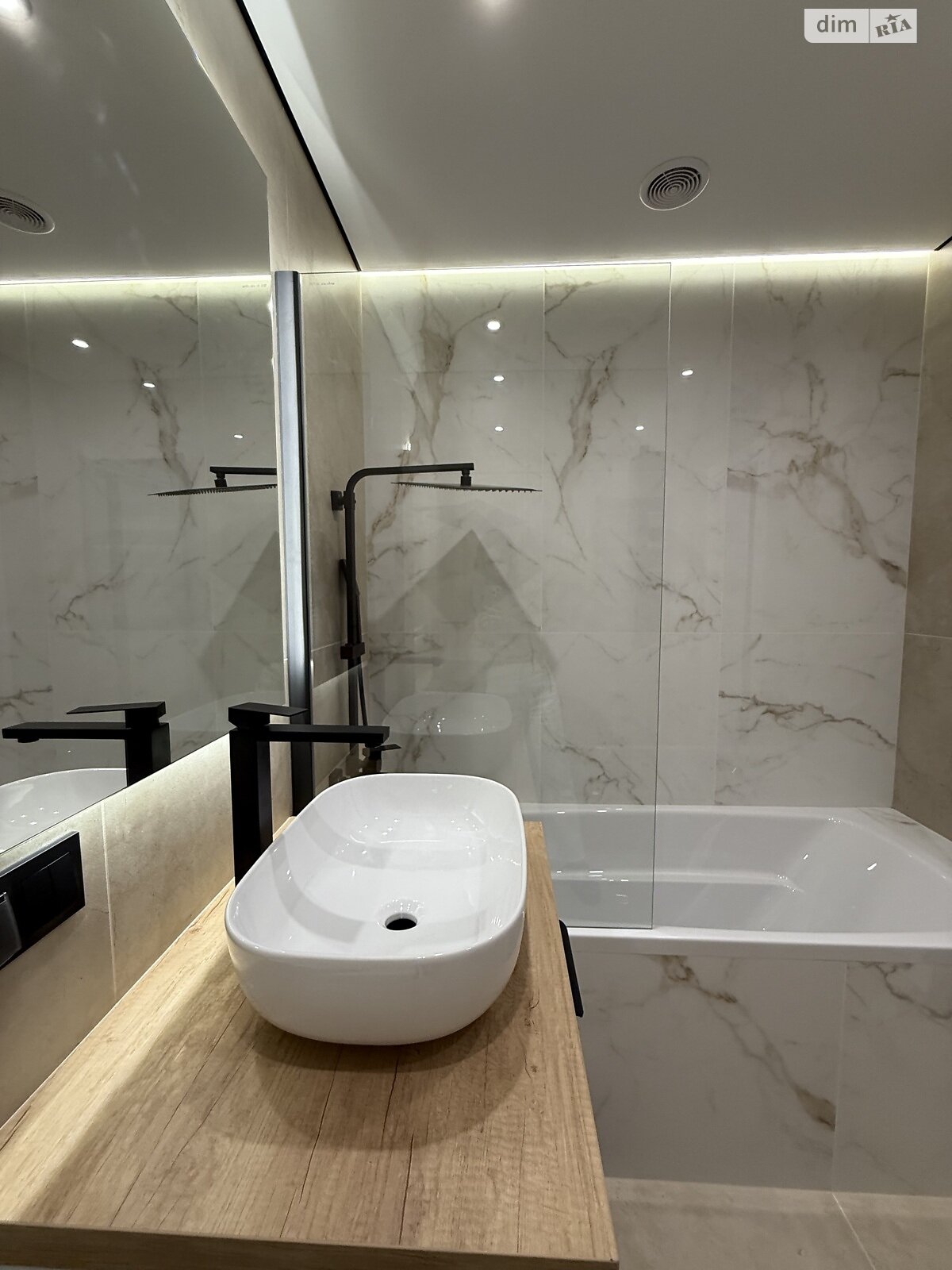 Продаж двокімнатної квартири в Тернополі, на вул. Київська 9Д, район Бам фото 1