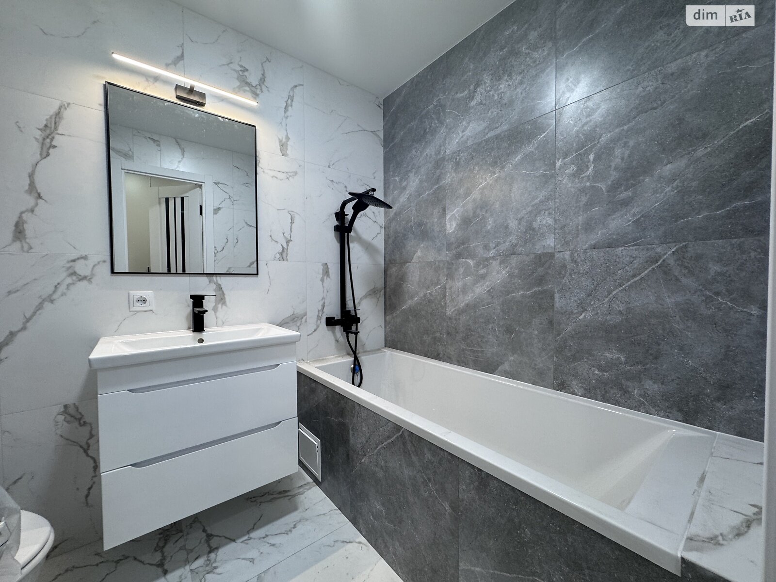 Продаж двокімнатної квартири в Тернополі, на вул. Київська, район Північний фото 1 Продаж двокімнатної квартири в Тернополі, на вул. Київська, район Північний фото 1