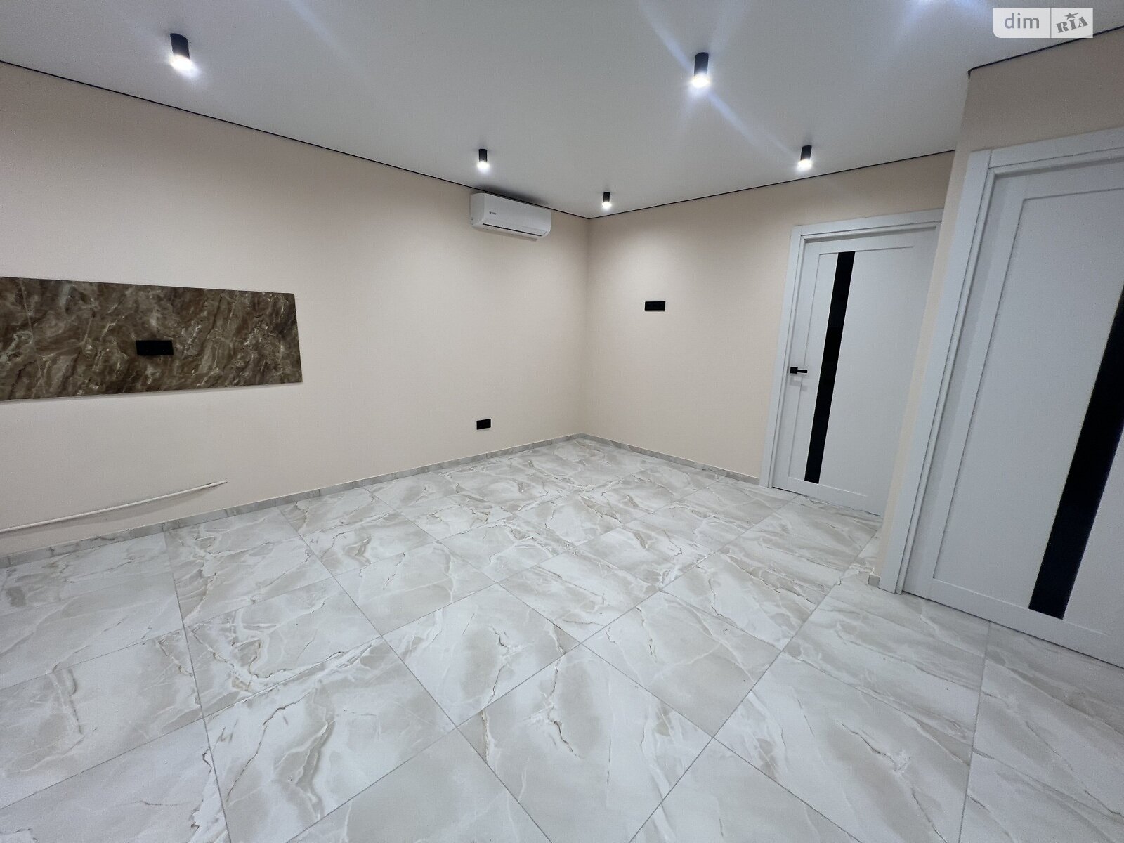 Продаж двокімнатної квартири в Тернополі, на вул. Смакули 8, район Північний фото 1 Продаж двокімнатної квартири в Тернополі, на вул. Смакули 8, район Північний фото 1