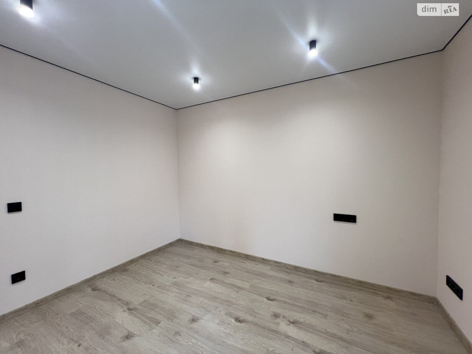 Продаж двокімнатної квартири в Тернополі, на вул. Смакули 8, район Північний фото 1 Продаж двокімнатної квартири в Тернополі, на вул. Смакули 8, район Північний фото 1