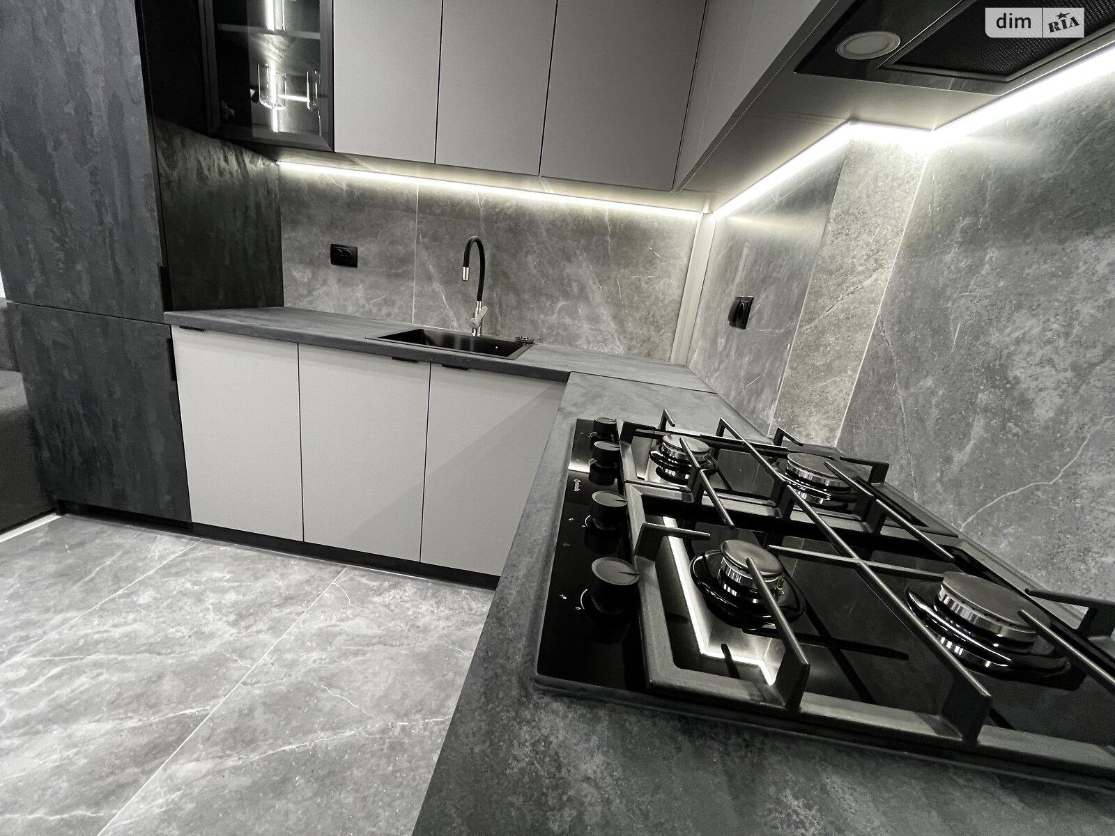 Продаж трикімнатної квартири в Тернополі, на вул. Смакули 8, район Північний фото 1