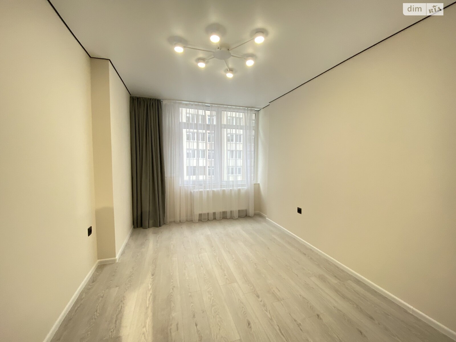 Продаж двокімнатної квартири в Тернополі, на вул. Смакули, район Північний фото 1 Продаж двокімнатної квартири в Тернополі, на вул. Смакули, район Північний фото 1