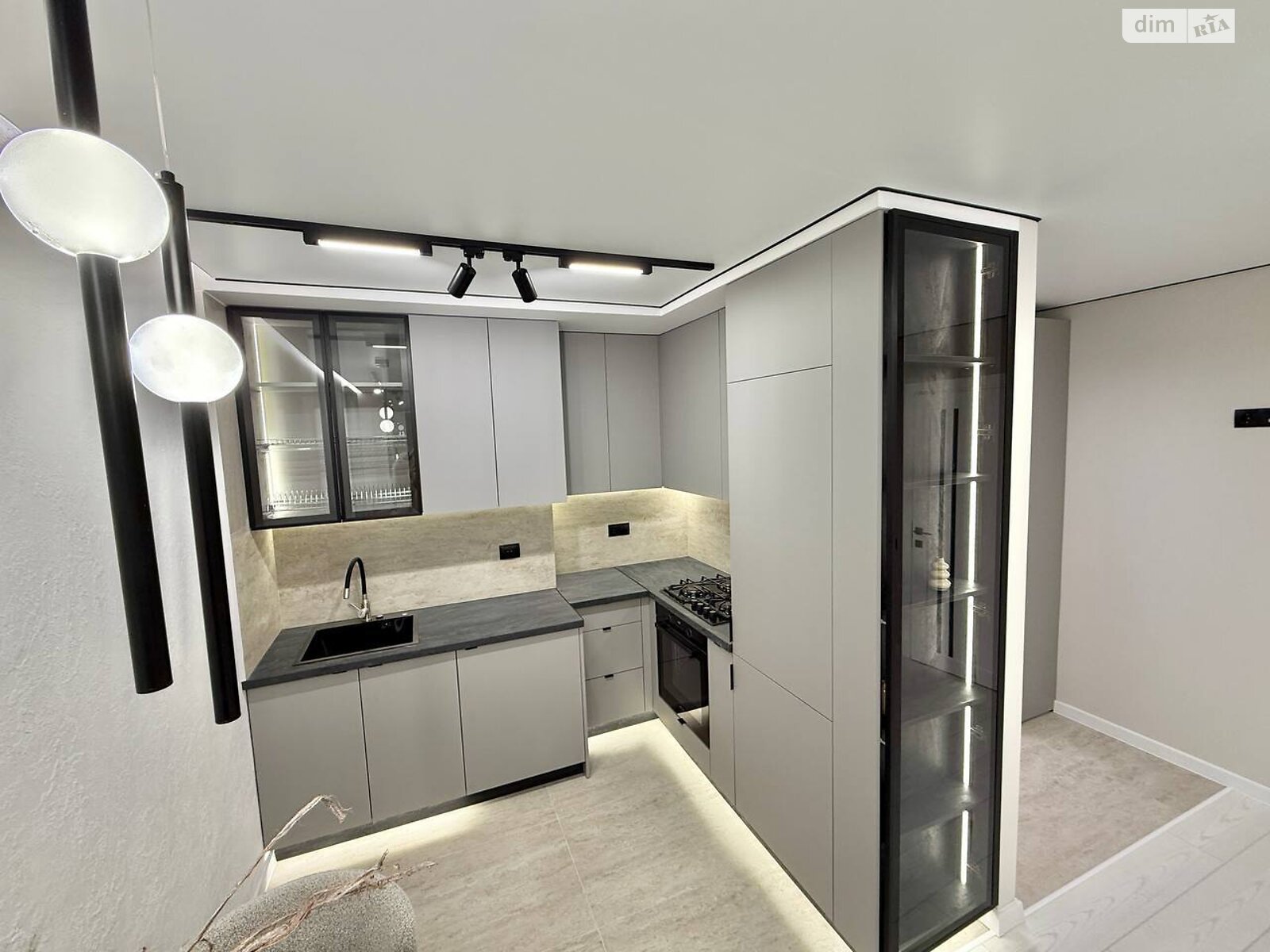 Продаж двокімнатної квартири в Тернополі, на вул. Смакули 8, кв. 400, район Північний фото 1 Продаж двокімнатної квартири в Тернополі, на вул. Смакули 8, кв. 400, район Північний фото 1