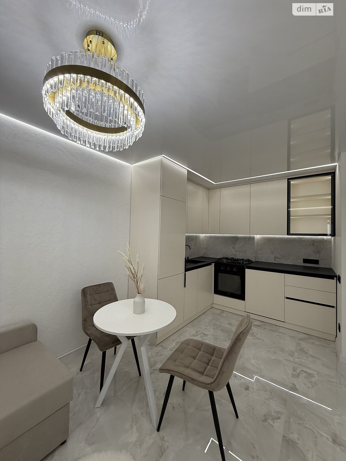 Продаж двокімнатної квартири в Тернополі, на вул. Смакули, район Північний фото 1 Продаж двокімнатної квартири в Тернополі, на вул. Смакули, район Північний фото 1