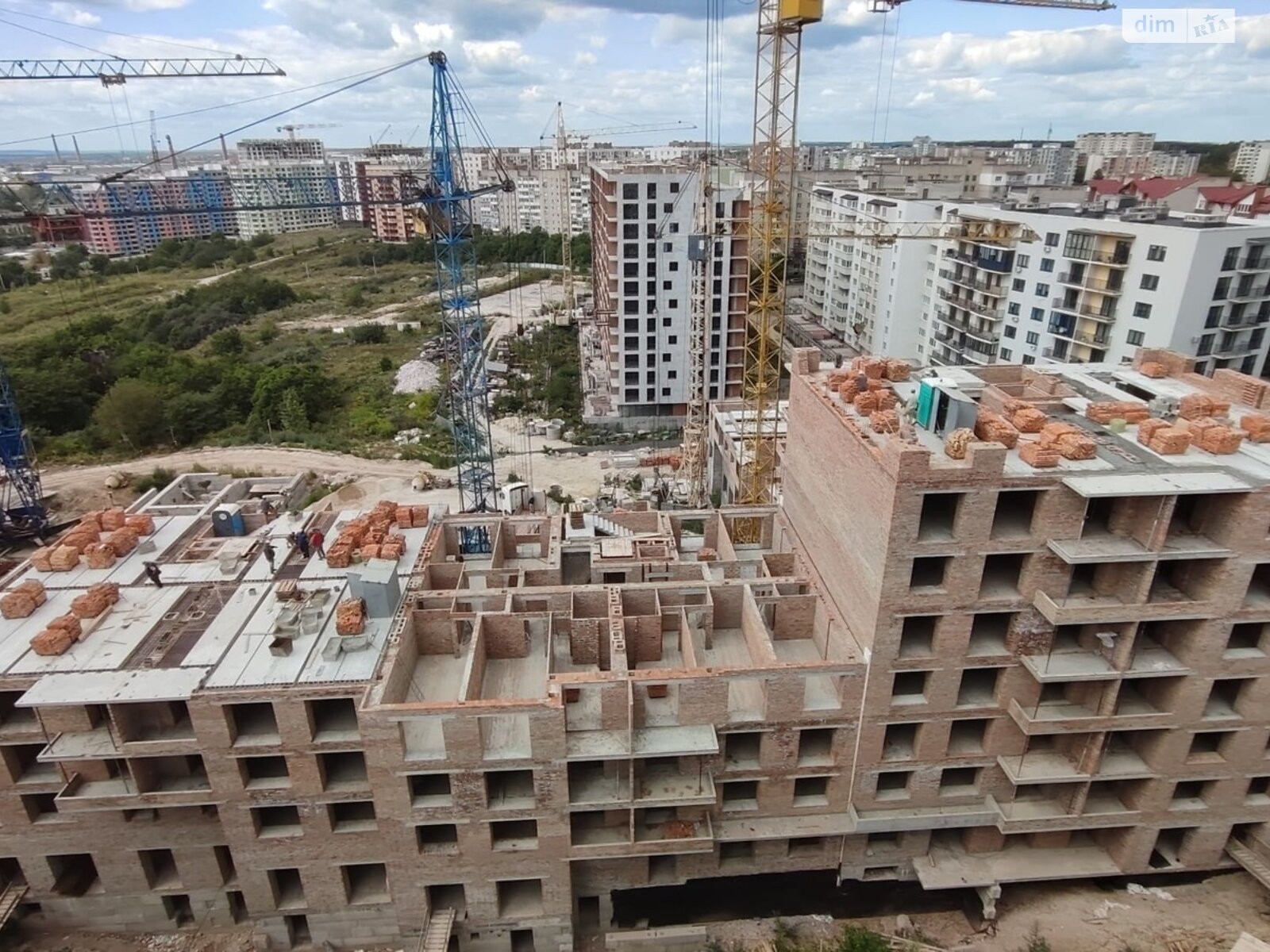 Продаж чотирикімнатної квартири в Тернополі, на вул. Генерала Мирона Тарнавського, район Північний фото 1 Продаж чотирикімнатної квартири в Тернополі, на вул. Генерала Мирона Тарнавського, район Північний фото 1