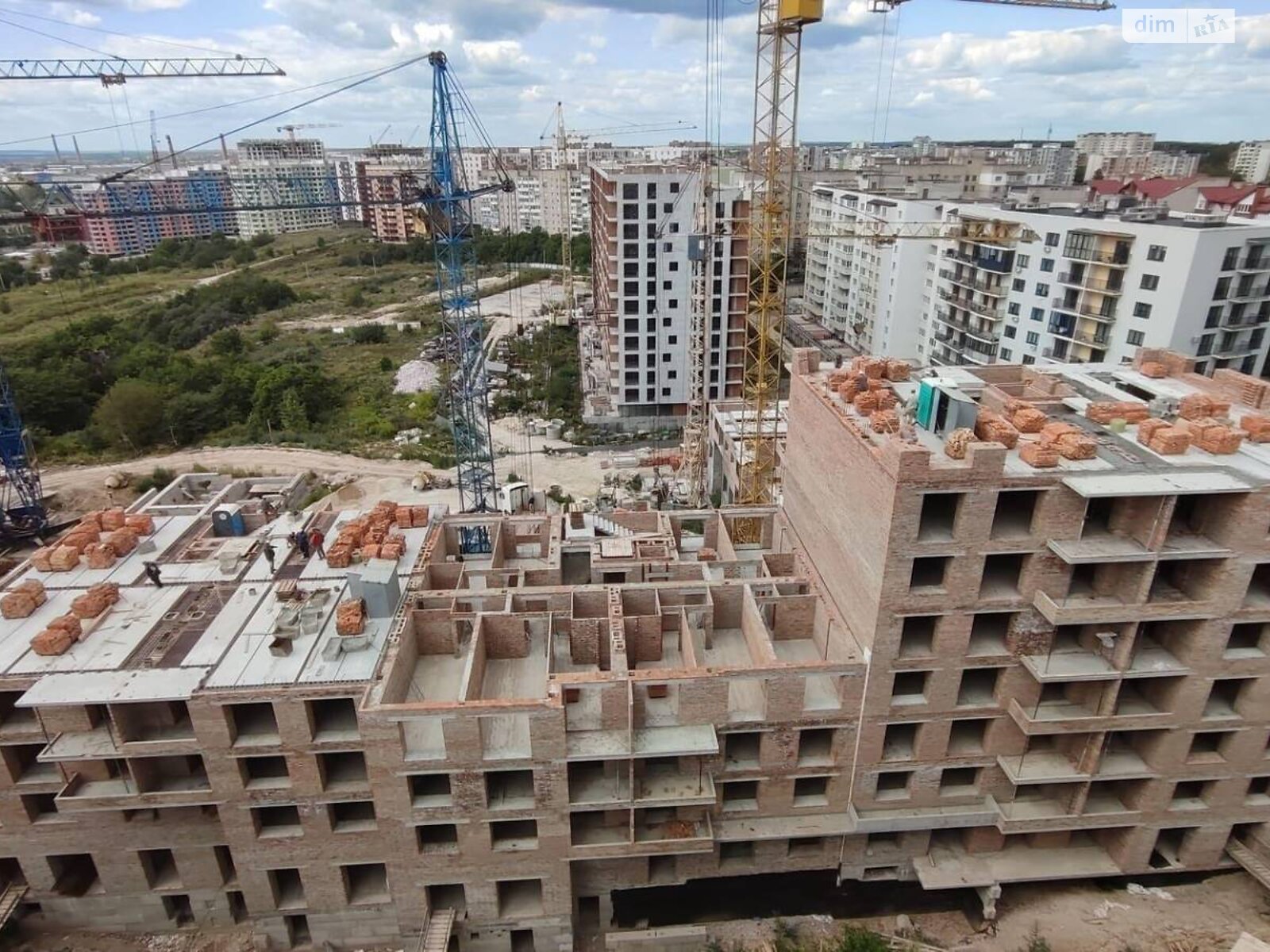 Продаж чотирикімнатної квартири в Тернополі, на вул. Генерала Мирона Тарнавського, район Північний фото 1 Продаж чотирикімнатної квартири в Тернополі, на вул. Генерала Мирона Тарнавського, район Північний фото 1