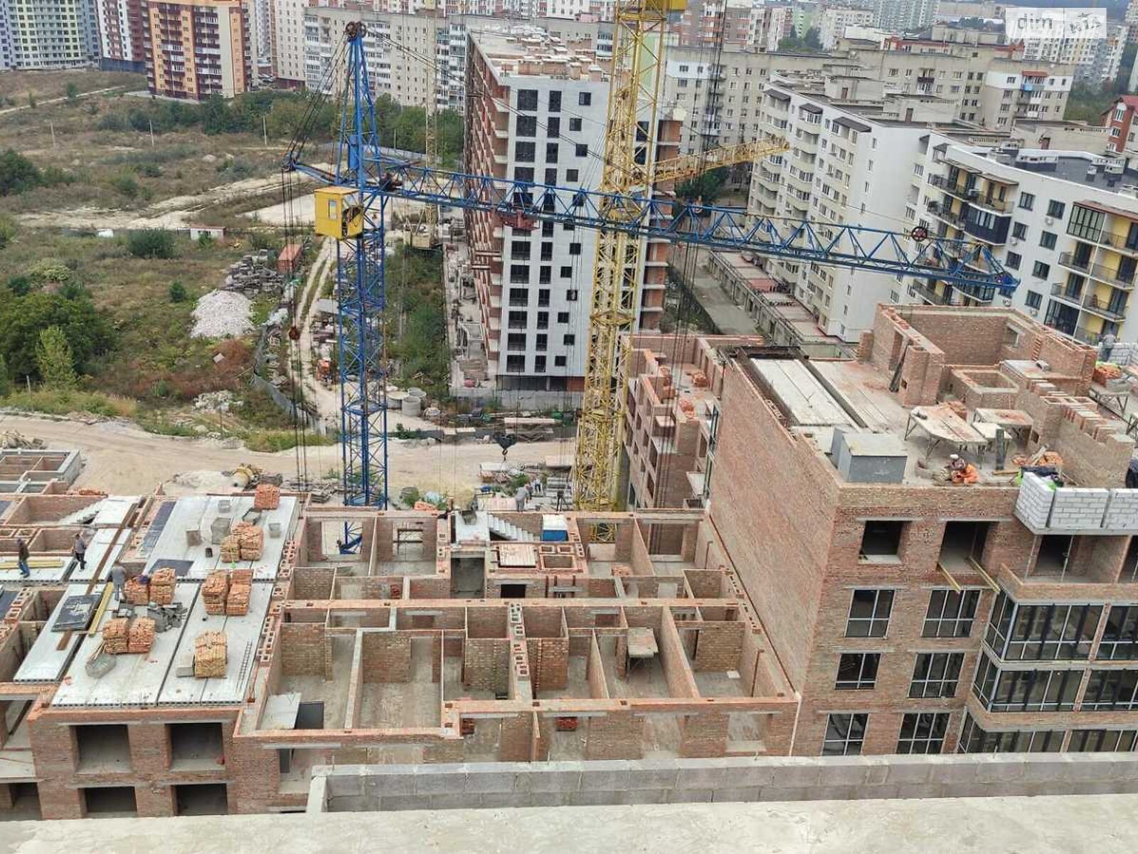 Продаж чотирикімнатної квартири в Тернополі, на вул. Генерала Мирона Тарнавського, район Північний фото 1 Продаж чотирикімнатної квартири в Тернополі, на вул. Генерала Мирона Тарнавського, район Північний фото 1