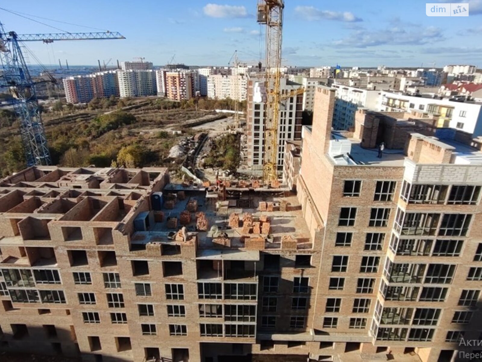 Продаж чотирикімнатної квартири в Тернополі, на вул. Генерала Мирона Тарнавського, район Північний фото 1 Продаж чотирикімнатної квартири в Тернополі, на вул. Генерала Мирона Тарнавського, район Північний фото 1