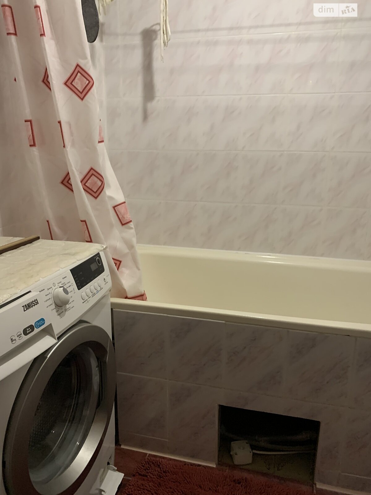 Продаж трикімнатної квартири в Тернополі, на вул. Володимира Великого, район Північний фото 1 Продаж трикімнатної квартири в Тернополі, на вул. Володимира Великого, район Північний фото 1