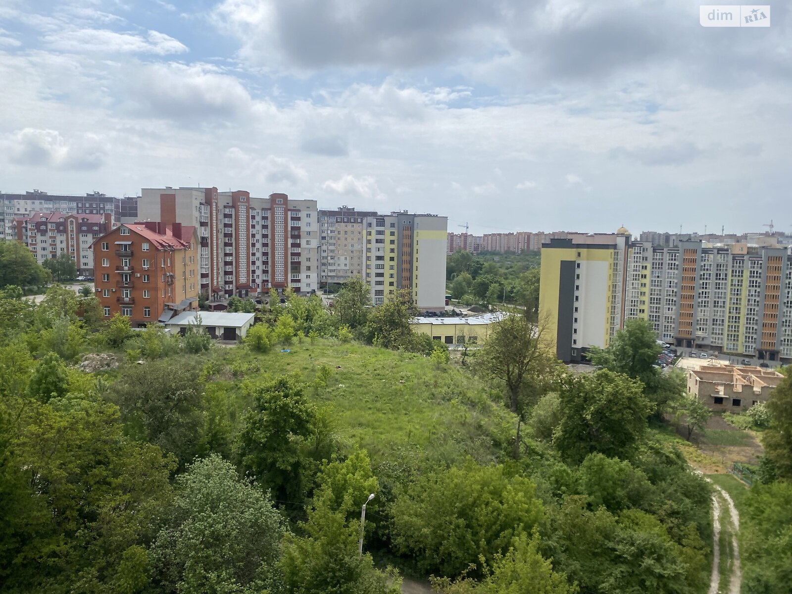 Продажа трехкомнатной квартиры в Тернополе, на ул. Владимира Великого 17, район Северный фото 1