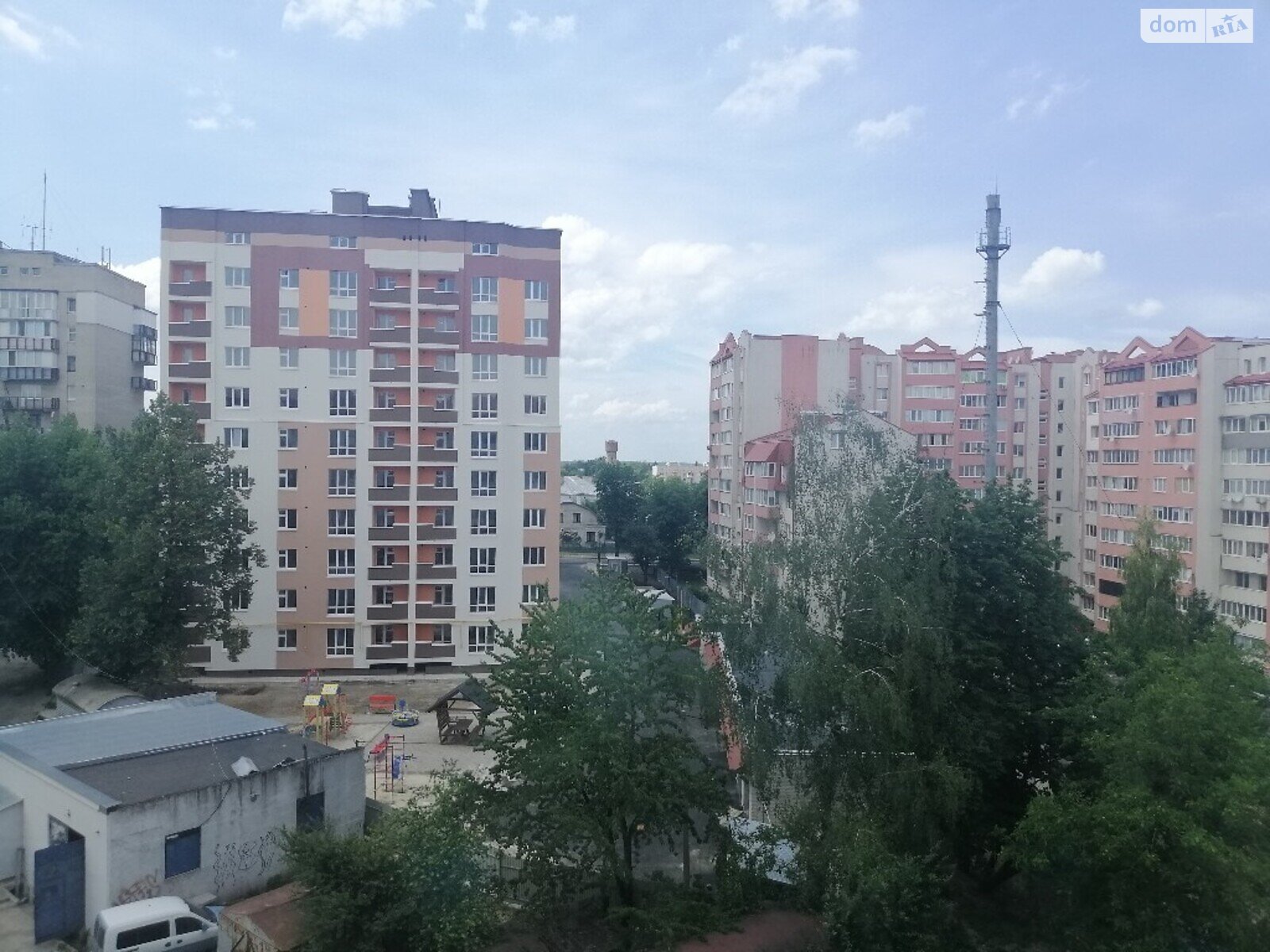 Продаж трикімнатної квартири в Тернополі, на CБандери 53, район Східний фото 1