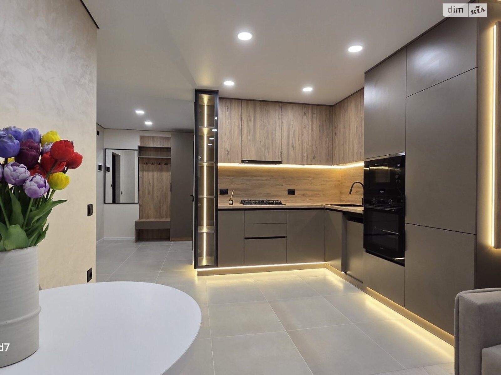 Продажа трехкомнатной квартиры в Тернополе, на ул. Смакулы 8, фото 1 Продажа трехкомнатной квартиры в Тернополе, на ул. Смакулы 8, фото 1