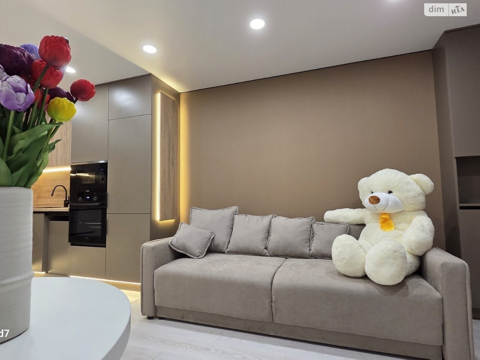 Продажа трехкомнатной квартиры в Тернополе, на ул. Смакулы 8, фото 1 Продажа трехкомнатной квартиры в Тернополе, на ул. Смакулы 8, фото 1