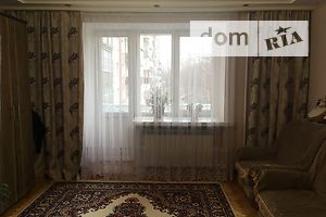 Продажа трехкомнатной квартиры в Тернополе,, район Бам фото 2