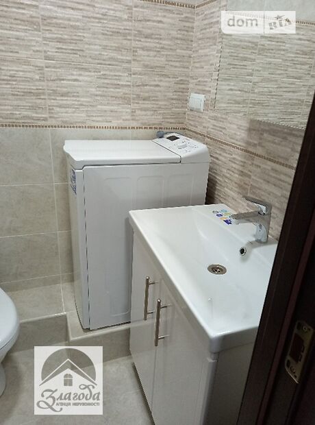 Продажа двухкомнатной квартиры в Тернополе, на ул. Лысенко, район Старый парк фото 1 Продажа двухкомнатной квартиры в Тернополе, на ул. Лысенко, район Старый парк фото 1