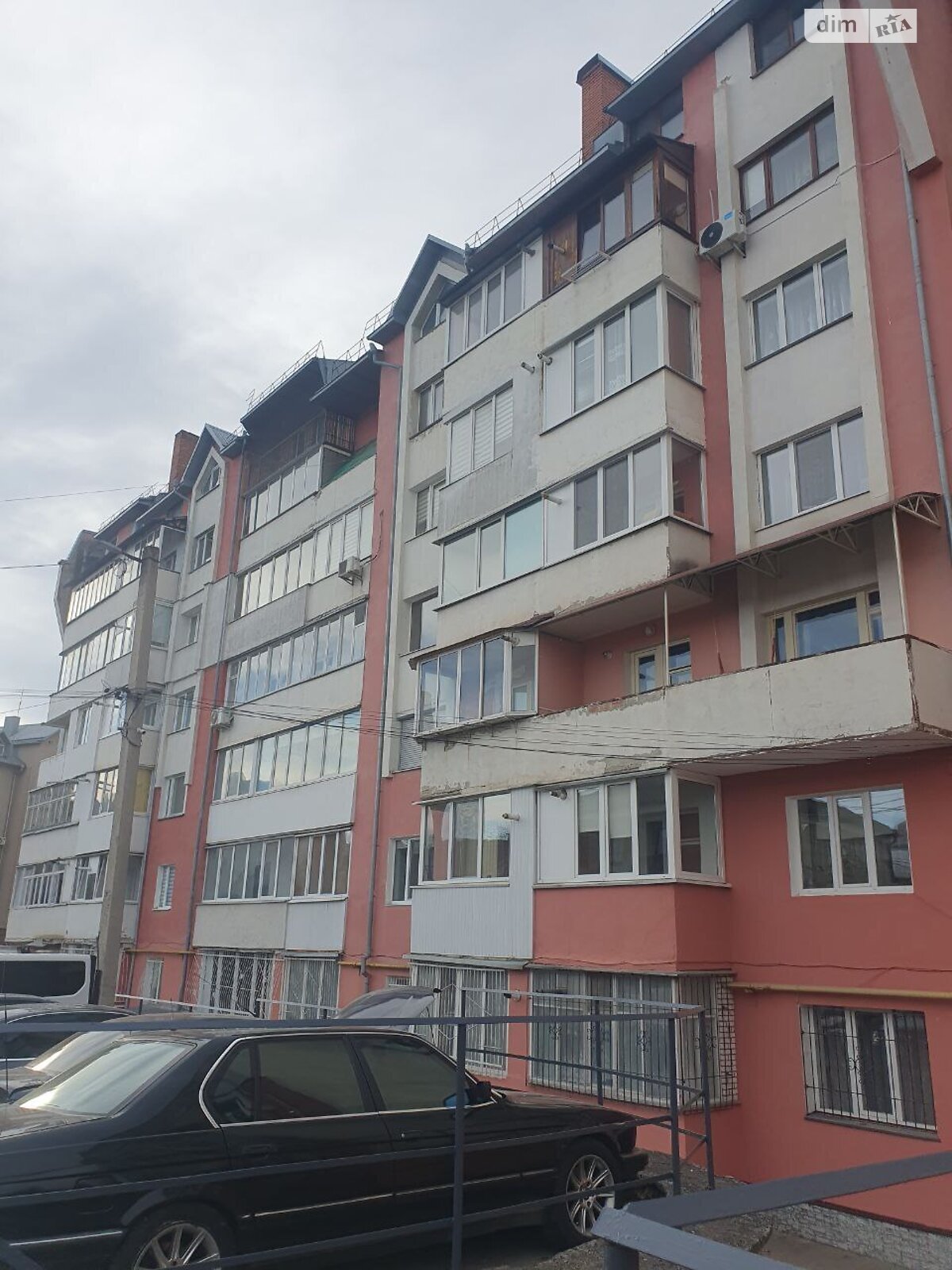 Продаж трикімнатної квартири в Тернополі, на вул. Квітки Цісик 60, район Старий парк фото 1 Продаж трикімнатної квартири в Тернополі, на вул. Квітки Цісик 60, район Старий парк фото 1