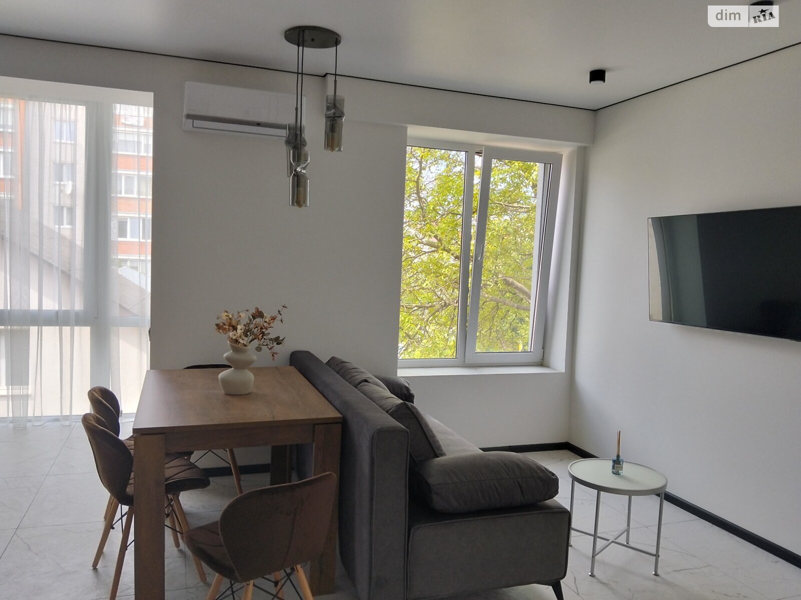 Продажа двухкомнатной квартиры в Тернополе, на ул. Квитки Цисык 54Г, кв. 11, район Старый парк фото 1 Продажа двухкомнатной квартиры в Тернополе, на ул. Квитки Цисык 54Г, кв. 11, район Старый парк фото 1