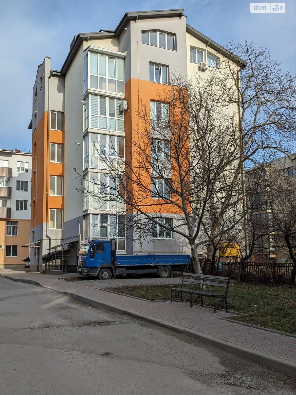 Продаж однокімнатної квартири в Тернополі, на вул. Лисенка 8, район Старий парк фото 1