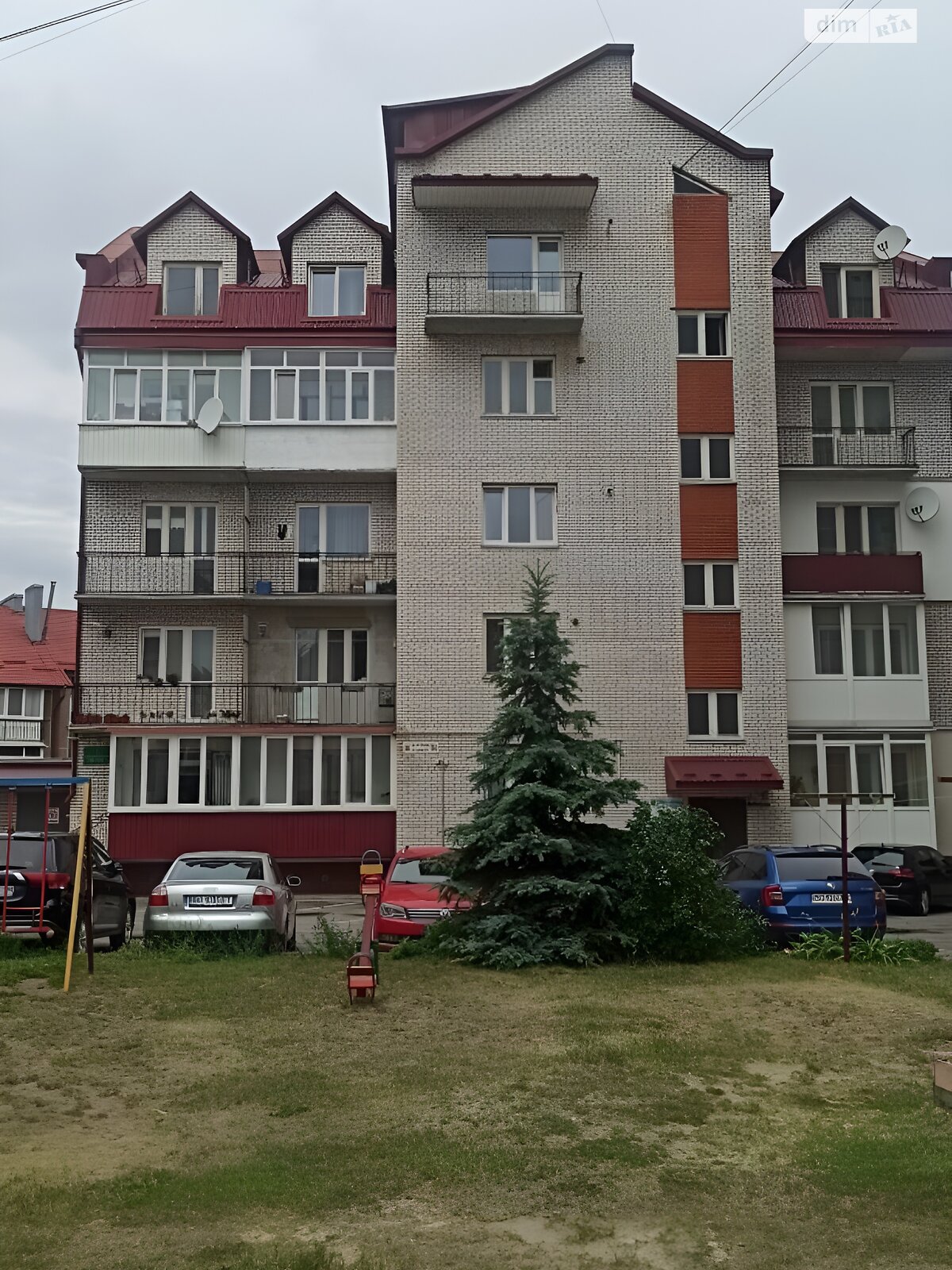 Продажа трехкомнатной квартиры в Тернополе, на ул. Лысенко, район Старый парк фото 1 Продажа трехкомнатной квартиры в Тернополе, на ул. Лысенко, район Старый парк фото 1