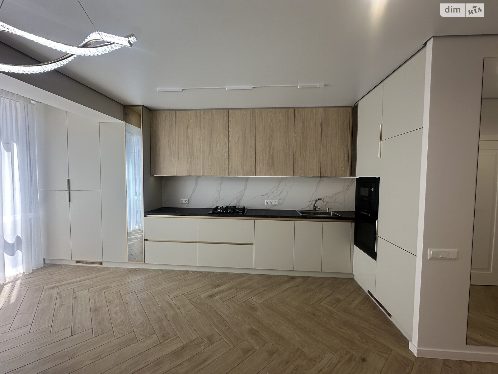 Продажа двухкомнатной квартиры в Тернополе, на ул. Над Яром, район Старый парк фото 1 Продажа двухкомнатной квартиры в Тернополе, на ул. Над Яром, район Старый парк фото 1