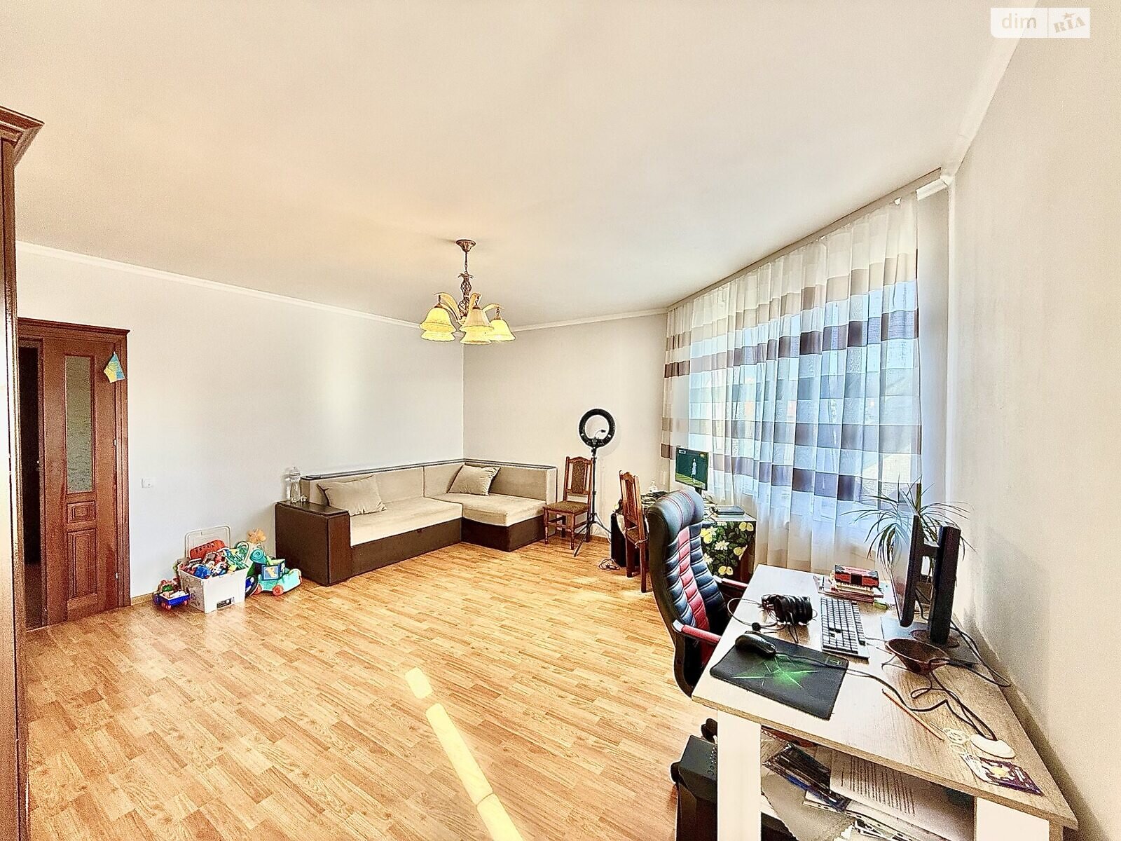 Продажа двухкомнатной квартиры в Тернополе, на ул. Подгородная, район Старый парк фото 1 Продажа двухкомнатной квартиры в Тернополе, на ул. Подгородная, район Старый парк фото 1