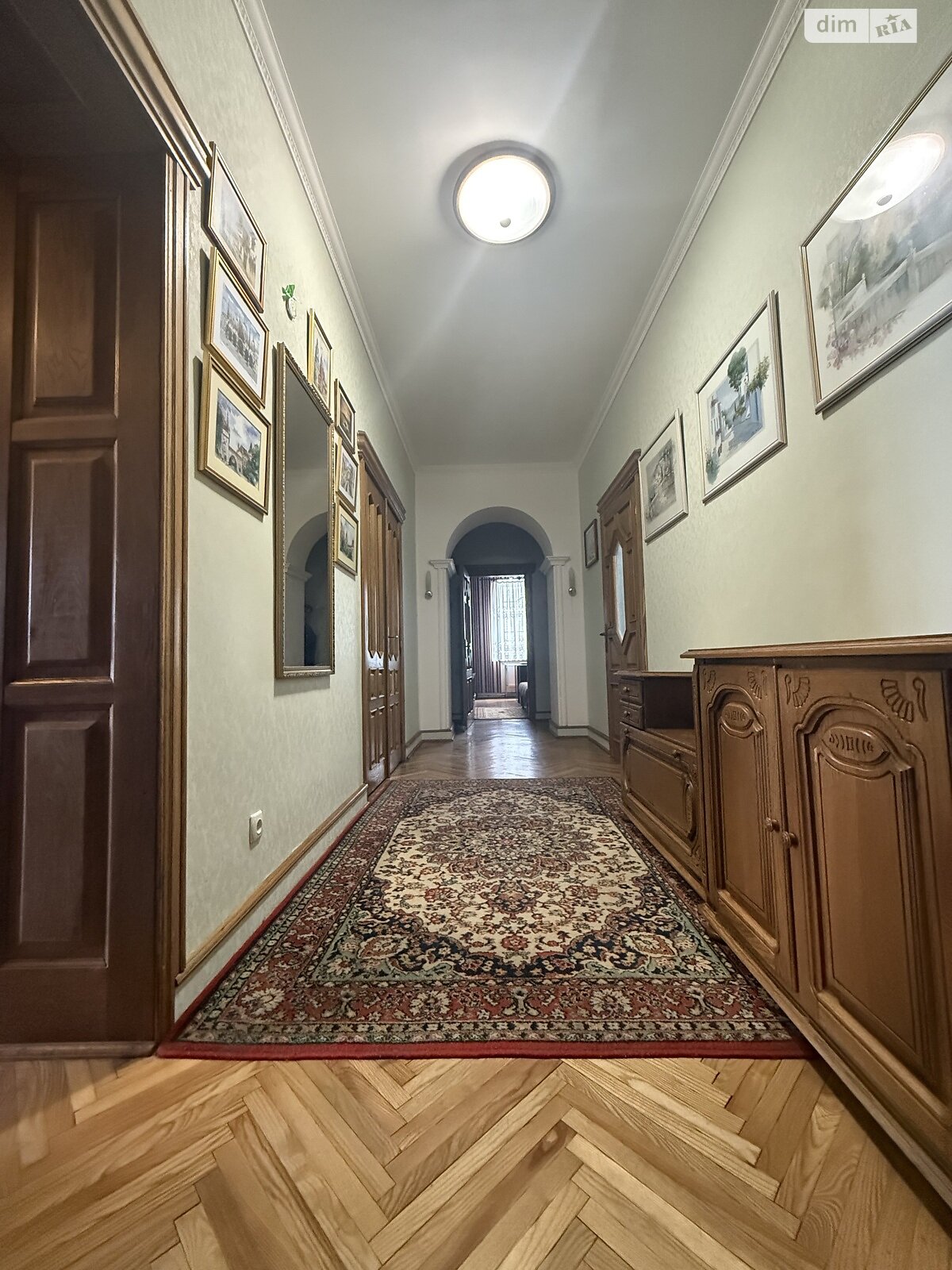 Продажа четырехкомнатной квартиры в Тернополе, на ул. Самчука Уласа, район Старый парк фото 1 Продажа четырехкомнатной квартиры в Тернополе, на ул. Самчука Уласа, район Старый парк фото 1