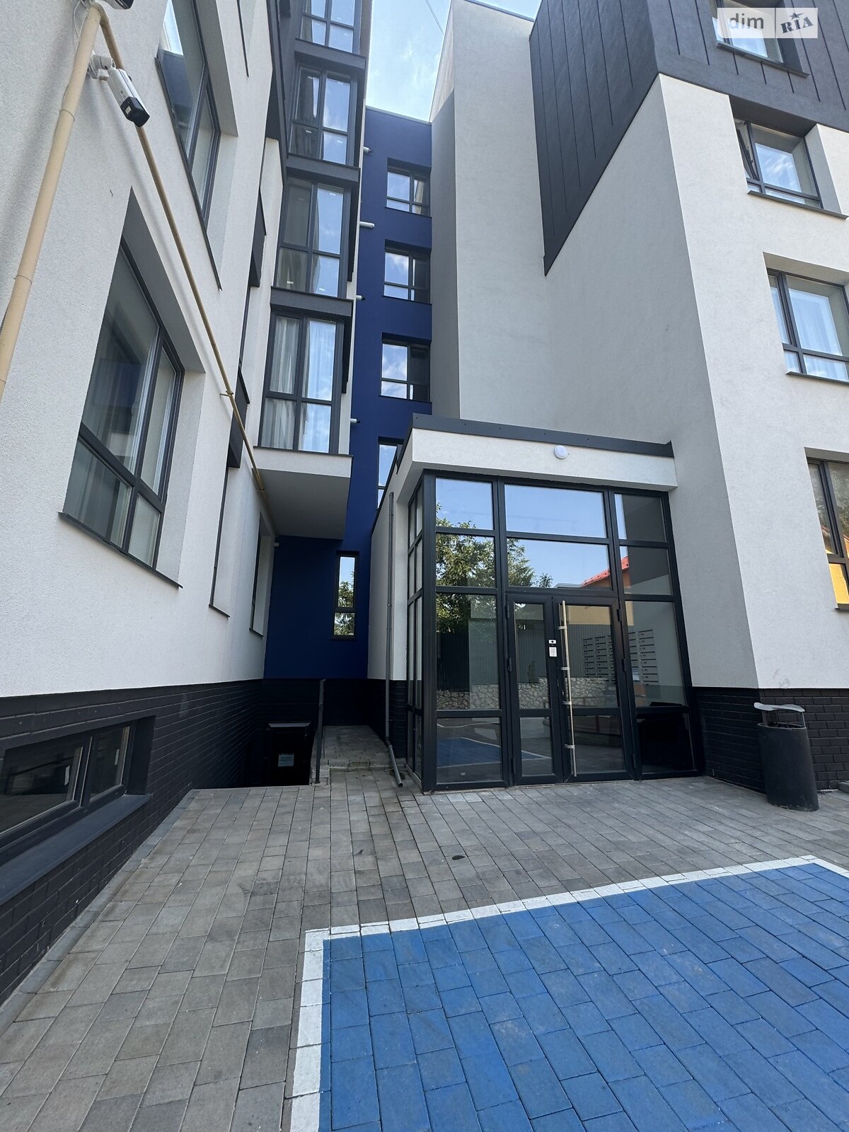 Продажа двухкомнатной квартиры в Тернополе, на ул. Веселая 35, район Старый парк фото 1 Продажа двухкомнатной квартиры в Тернополе, на ул. Веселая 35, район Старый парк фото 1