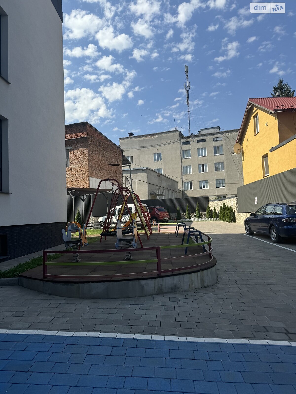 Продажа двухкомнатной квартиры в Тернополе, на ул. Веселая 35, район Старый парк фото 1 Продажа двухкомнатной квартиры в Тернополе, на ул. Веселая 35, район Старый парк фото 1