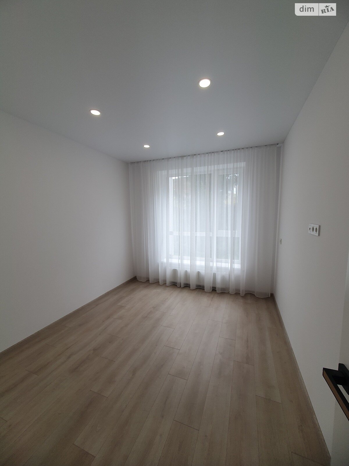 Продаж двокімнатної квартири в Тернополі, на вул. Весела 35, район Старий парк фото 1 Продаж двокімнатної квартири в Тернополі, на вул. Весела 35, район Старий парк фото 1