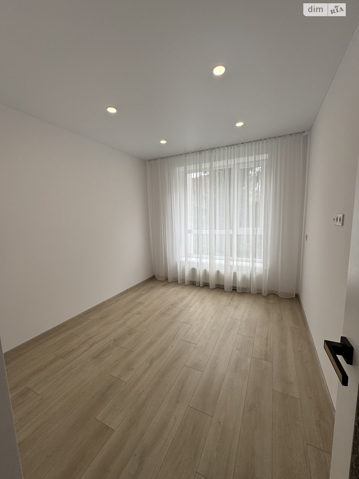 Продаж двокімнатної квартири в Тернополі, на вул. Весела 35, район Старий парк фото 1 Продаж двокімнатної квартири в Тернополі, на вул. Весела 35, район Старий парк фото 1