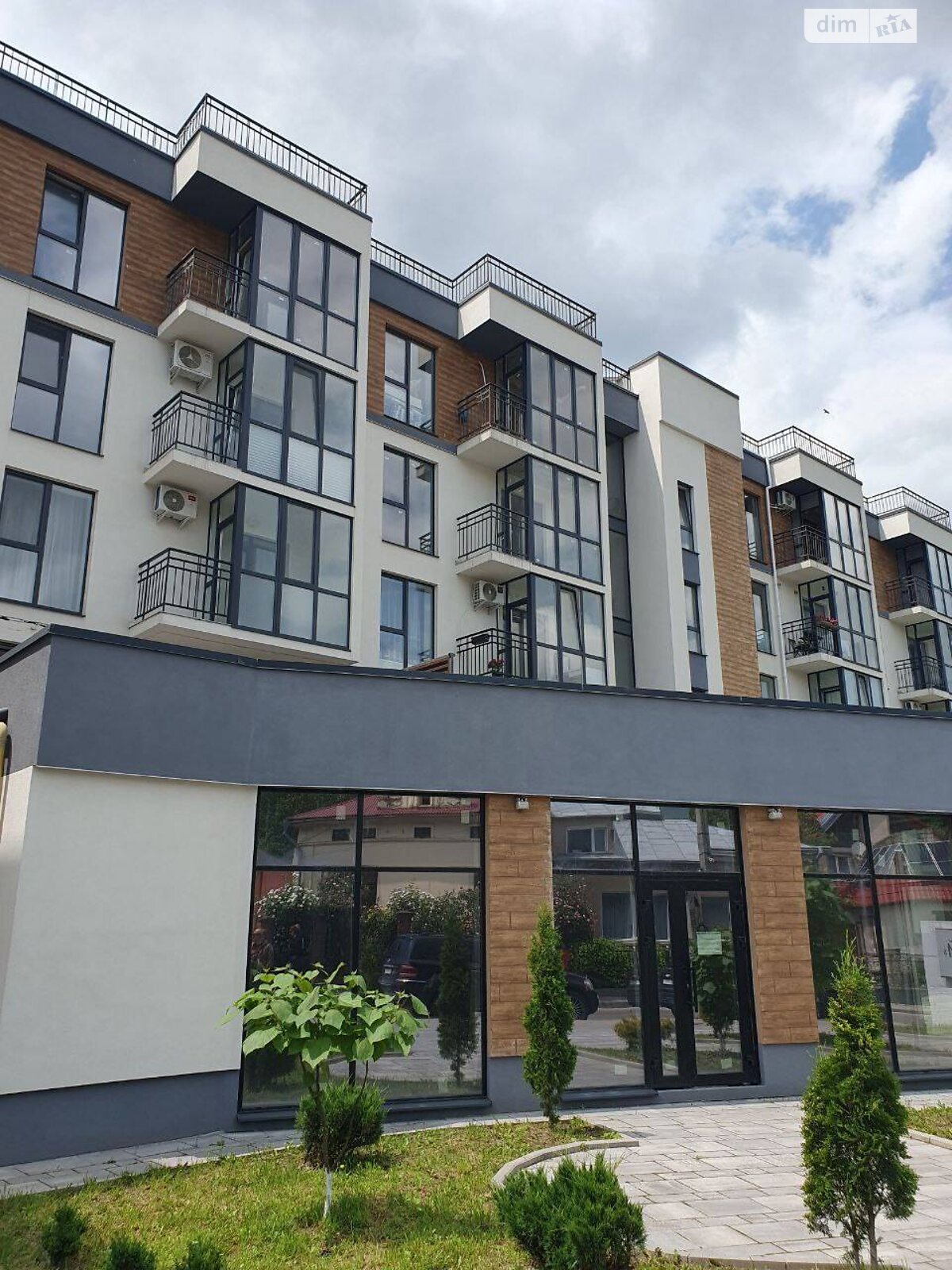 Продаж двокімнатної квартири в Тернополі, на вул. Весела 11, район Старий парк фото 1 Продаж двокімнатної квартири в Тернополі, на вул. Весела 11, район Старий парк фото 1