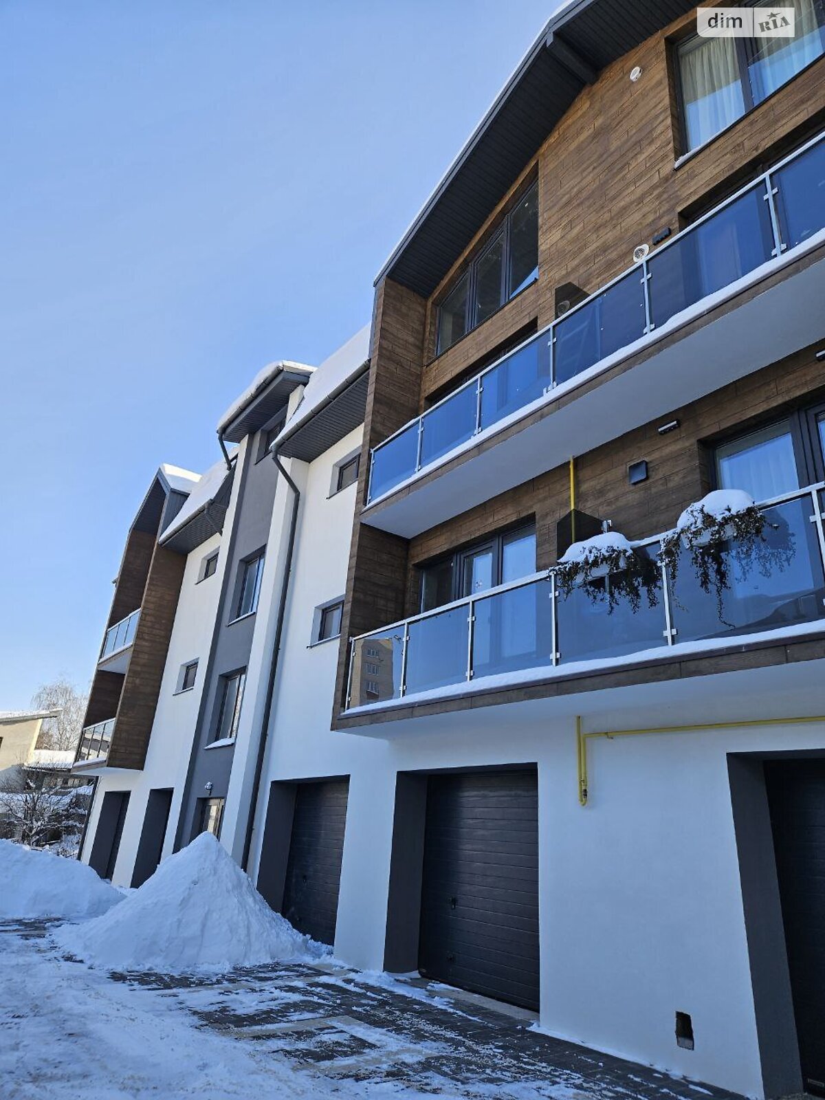 Продаж трикімнатної квартири в Тернополі, на вул. Весела, район Старий парк фото 1