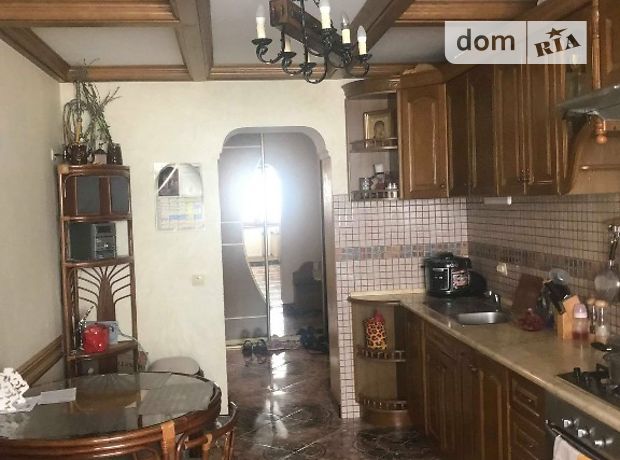Продажа трехкомнатной квартиры в Тернополе, на Зелена+гараж район Старый парк фото 1 Продажа трехкомнатной квартиры в Тернополе, на Зелена+гараж район Старый парк фото 1