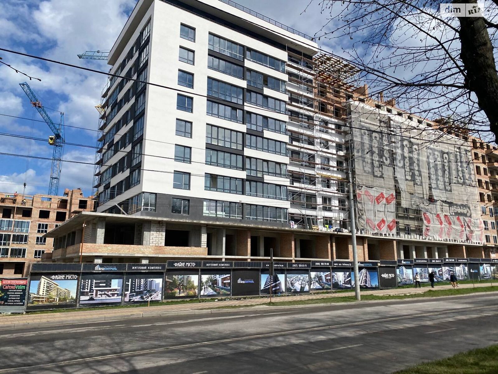 Продажа трехкомнатной квартиры в Тернополе, на пер. Генерала Мирона Тарнавского 21, район Бам фото 1 Продажа трехкомнатной квартиры в Тернополе, на пер. Генерала Мирона Тарнавского 21, район Бам фото 1