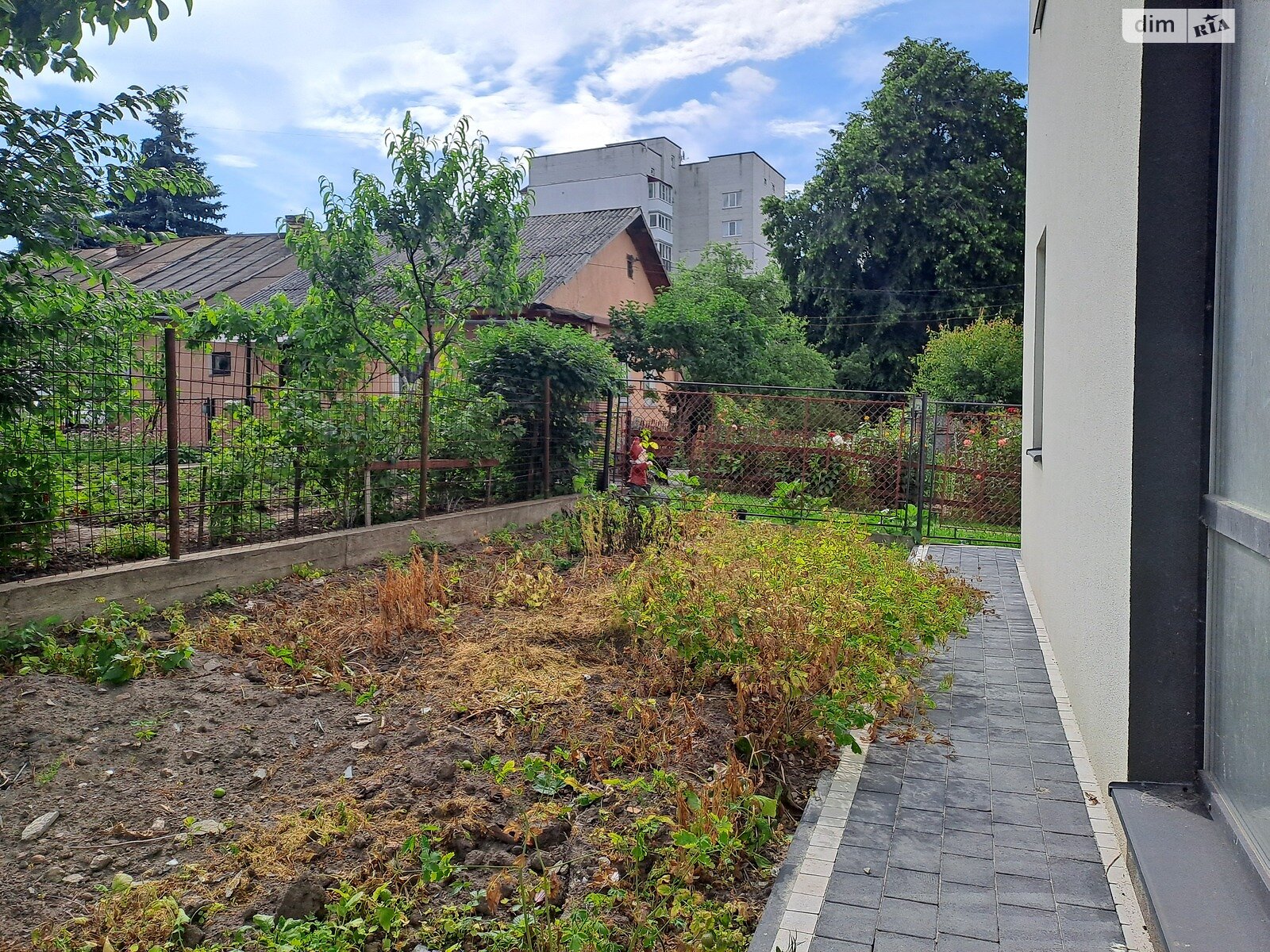 Продажа трехкомнатной квартиры в Тернополе, на ул. Татарская, фото 1 Продажа трехкомнатной квартиры в Тернополе, на ул. Татарская, фото 1