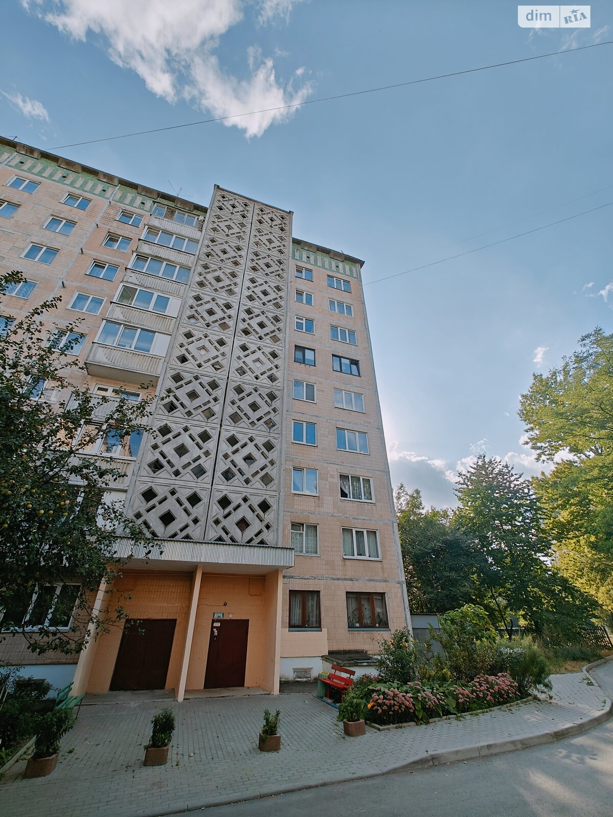 Продаж двокімнатної квартири в Тернополі, на вул. Академіка Сергія Корольова 8, район Тинда фото 1 Продаж двокімнатної квартири в Тернополі, на вул. Академіка Сергія Корольова 8, район Тинда фото 1
