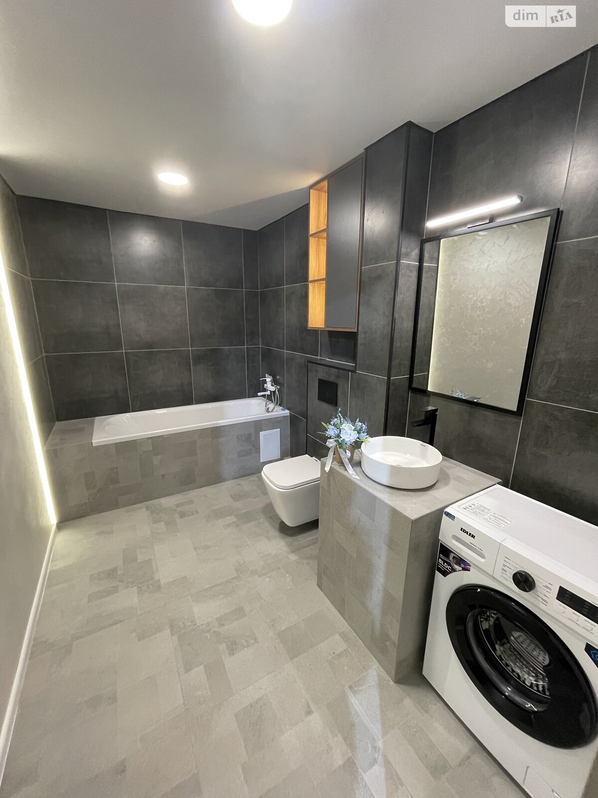 Продажа двухкомнатной квартиры в Тернополе, на ул. Сахарова Андрея Академика 10, район Тинда фото 1