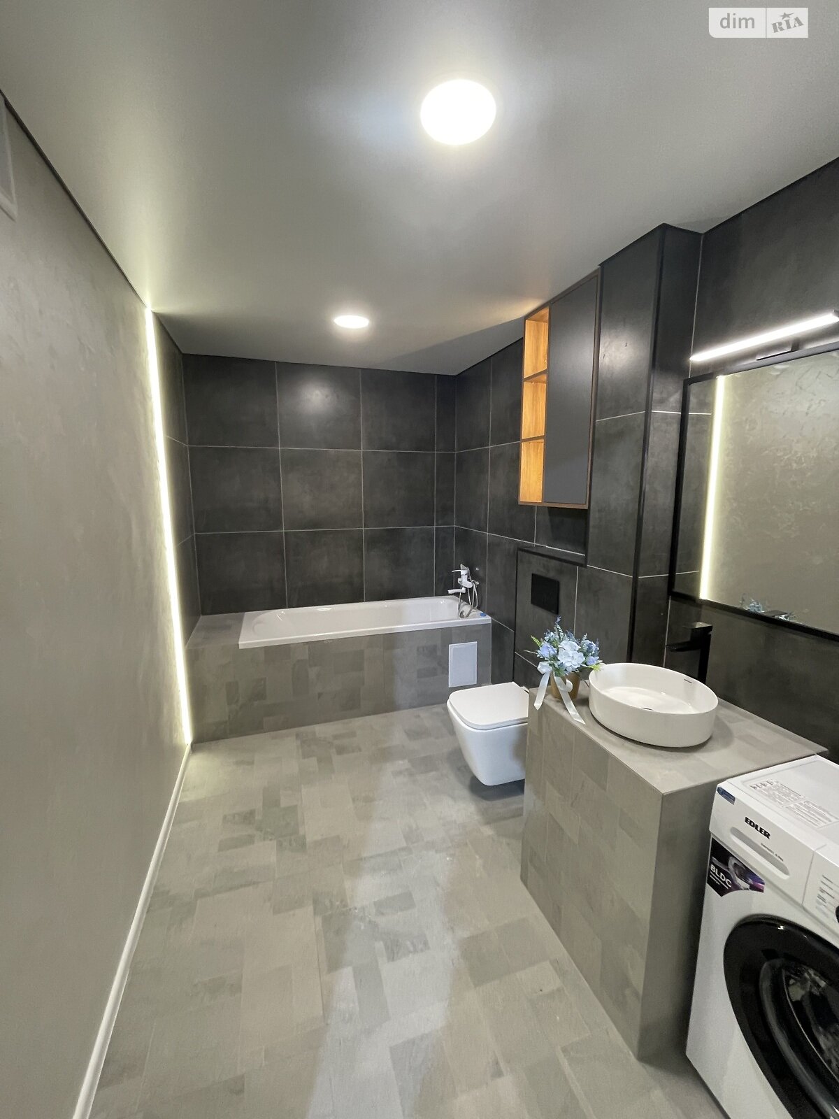 Продажа двухкомнатной квартиры в Тернополе, на ул. Сахарова Андрея Академика 10, район Тинда фото 1