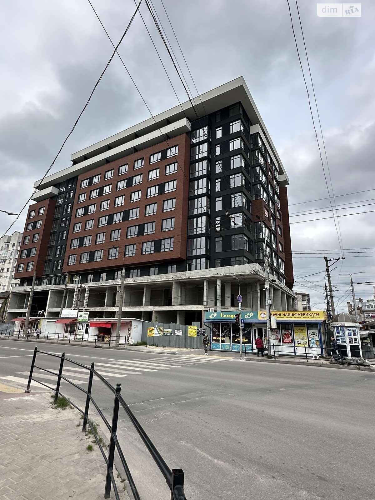 Продажа трехкомнатной квартиры в Тернополе, на ул. Торговица 19, фото 1 Продажа трехкомнатной квартиры в Тернополе, на ул. Торговица 19, фото 1