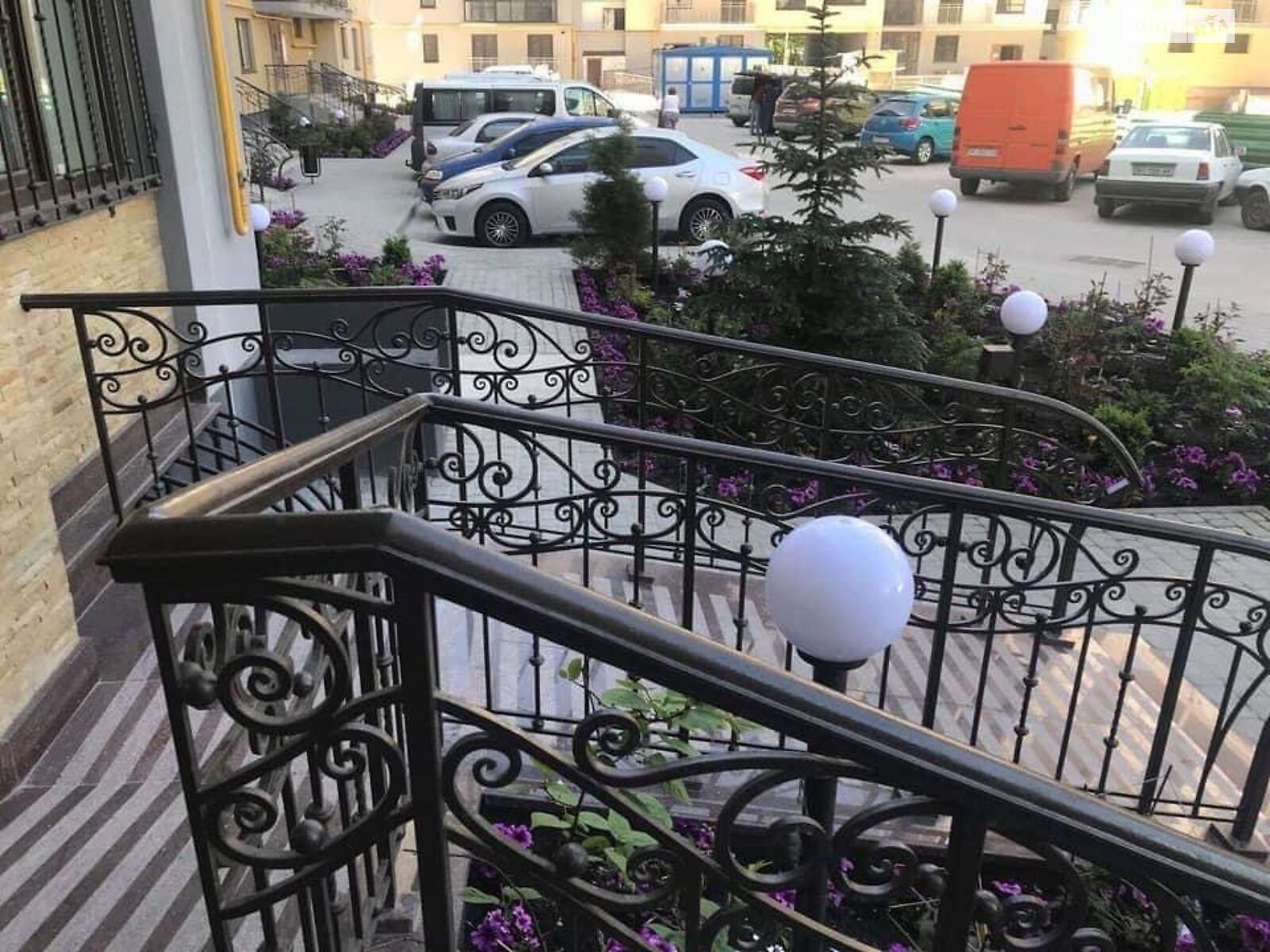 Продажа пятикомнатной квартиры в Тернополе, на просп. Бандеры Степана 36, район Центр фото 1 Продажа пятикомнатной квартиры в Тернополе, на просп. Бандеры Степана 36, район Центр фото 1