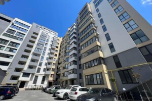 Продаж трикімнатної квартири в Тернополі, на просп. Бандери Степана 36, район Центр фото 2