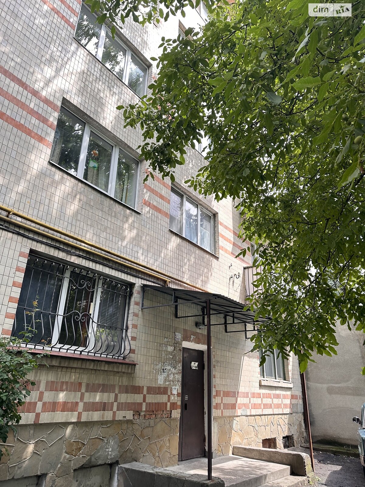 Продажа двухкомнатной квартиры в Тернополе, на просп. Бандеры Степана 4, район Центр фото 1 Продажа двухкомнатной квартиры в Тернополе, на просп. Бандеры Степана 4, район Центр фото 1