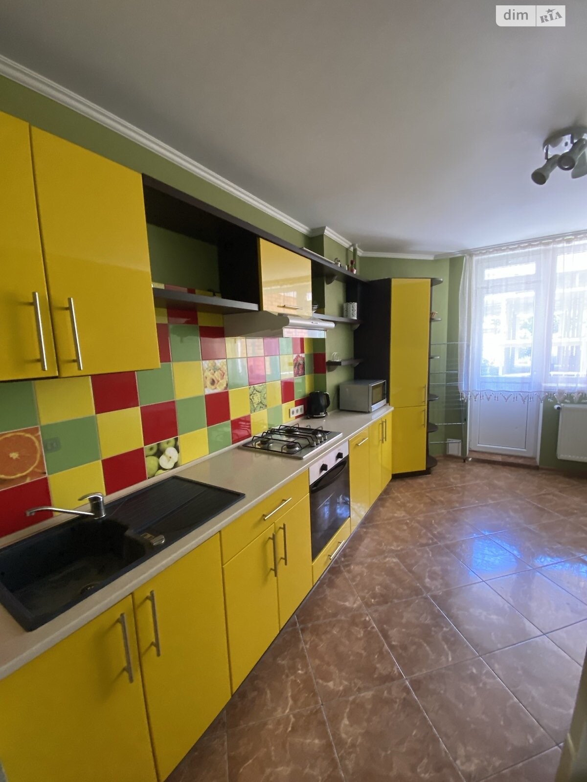 Продаж трикімнатної квартири в Тернополі, на вул. Барвінських Родини, район Центр фото 1 Продаж трикімнатної квартири в Тернополі, на вул. Барвінських Родини, район Центр фото 1