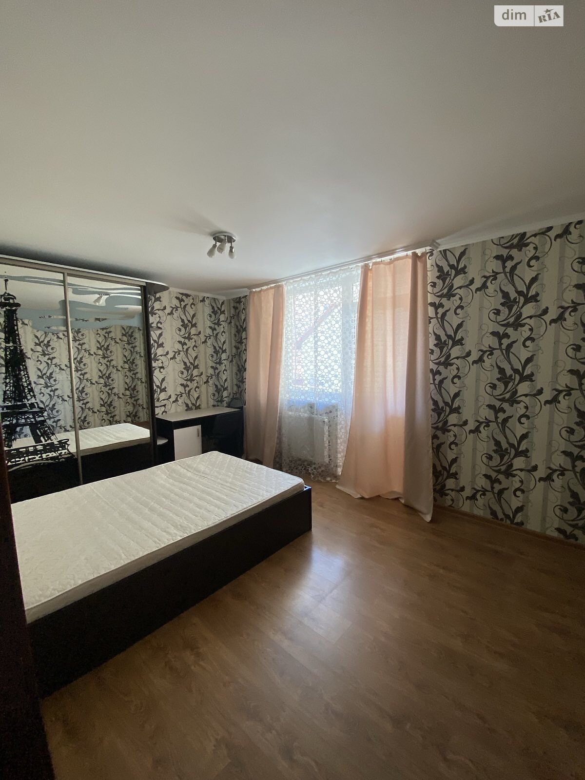 Продаж трикімнатної квартири в Тернополі, на вул. Барвінських Родини, район Центр фото 1 Продаж трикімнатної квартири в Тернополі, на вул. Барвінських Родини, район Центр фото 1