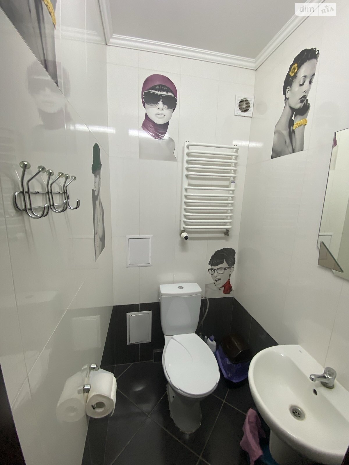 Продаж трикімнатної квартири в Тернополі, на вул. Барвінських Родини, район Центр фото 1 Продаж трикімнатної квартири в Тернополі, на вул. Барвінських Родини, район Центр фото 1